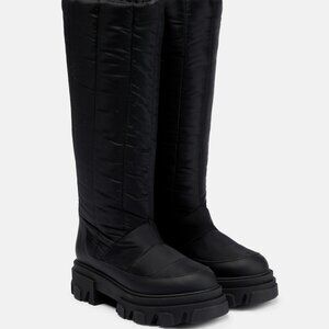 BRAND NEW, NEVER BEEN WORN Gia Borghini Black Winter Puffer Boots